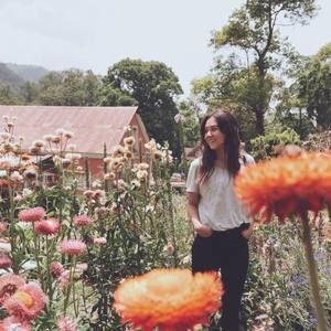 Meet your Posher, Naomi